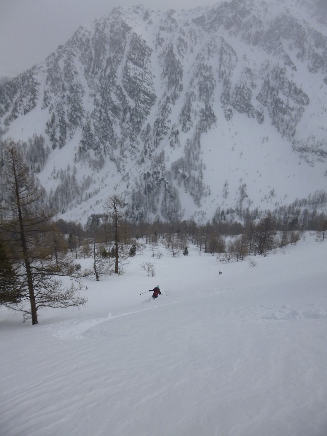 POINTE DE LA CROIX, descente E sur Arpy à ski