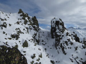 Le défilé peu enneigé