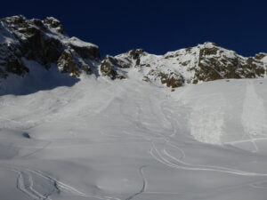 Versant est de la Glière et le couloir du gendarme Wehrlin (tracé)