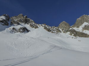 Montée au col des Crochues tracée