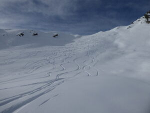 Versant est du col du Bastillon, meilleure neige de la journée