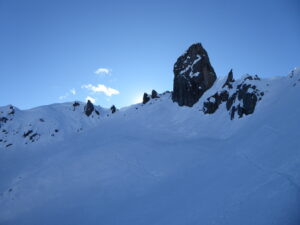 Glière sommet central et sud à gauche