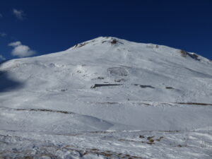 Versant est de la Dotse vu de la Peule