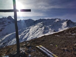 Antécime avec la croix