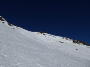 Haut de la face et bivouac Pansa à droite