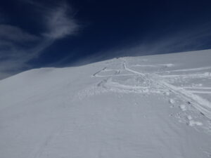 Neige un peu lourde dans le haut de la descente