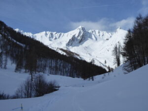 Creton du Midi vu du fond du vallon de Bosses