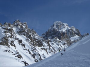 qu'il faut franchir par un petit saut