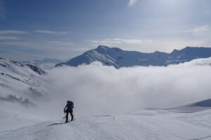 On sort de la brouillasse