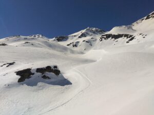 Début de la remontée vers le mont Rouge