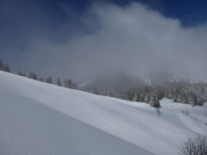 Col de Jaillet, petit Croisse Baulet dans les nuages