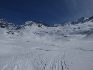 Tuf, Ballaval, Enclave