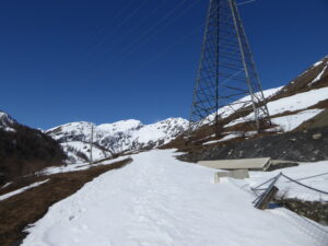 ça chausse à 0,2 km du parking