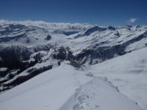 Du Belleface S, vue sur le col du PSB