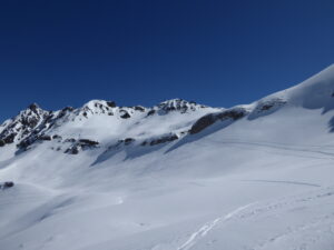 Le petit verrou dans la descente du col de la Fenêtre versant Val Joly