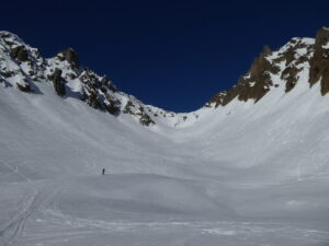 Combe et col de la Glière