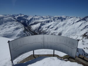 Panorama du sommet de la Chenalette