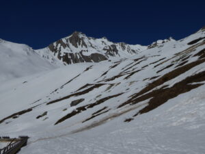 Retour à l'hospice par la route