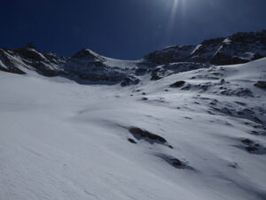 La pointe Rabuigne vue du vallon du Bouc