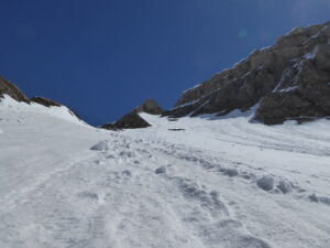 Quelques coulées et pas mal de zones lisses pour du bon ski