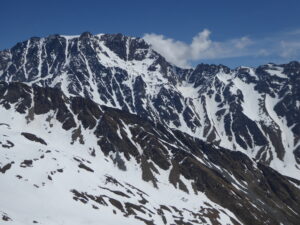 Vélan et ses couloirs SO vus de la pointe de Barasson