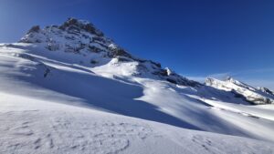 Au pied de la pointe Percée