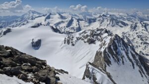Haute vallée de l'Isère et Haute-Maurienne au fond (Levannas, Albaron et Charbonnel